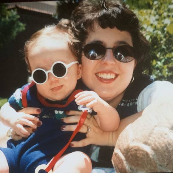 Meet your Posher, Julie - Picture 1 of 1